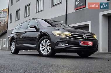Універсал Volkswagen Passat 2021 в Вінниці