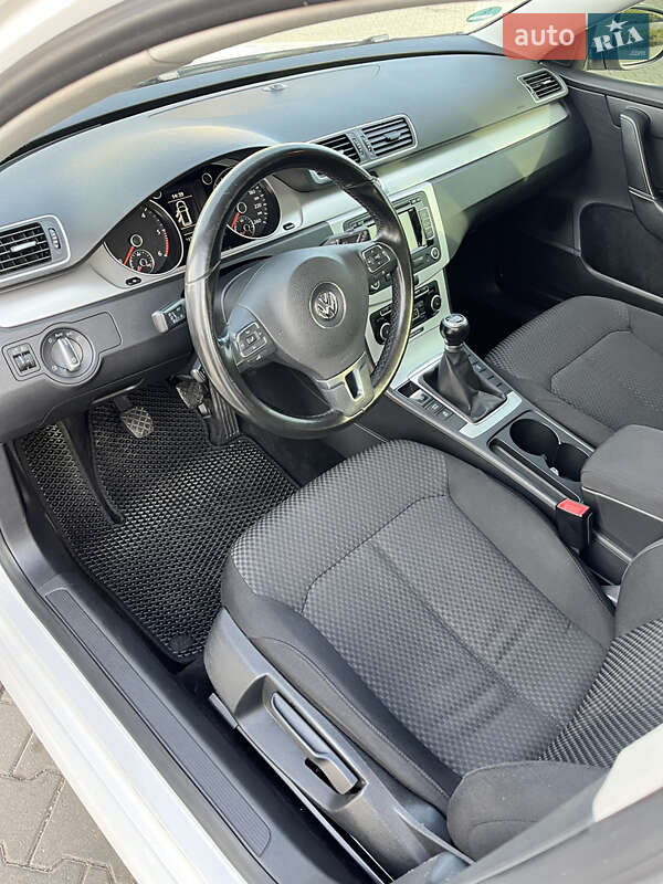 Универсал Volkswagen Passat 2011 в Хмельницком фото 12 Универсал Volkswagen Passat 2011 в Хмельницком