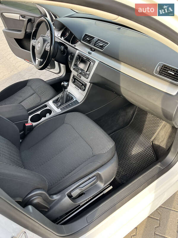 Универсал Volkswagen Passat 2011 в Хмельницком фото 17 Универсал Volkswagen Passat 2011 в Хмельницком
