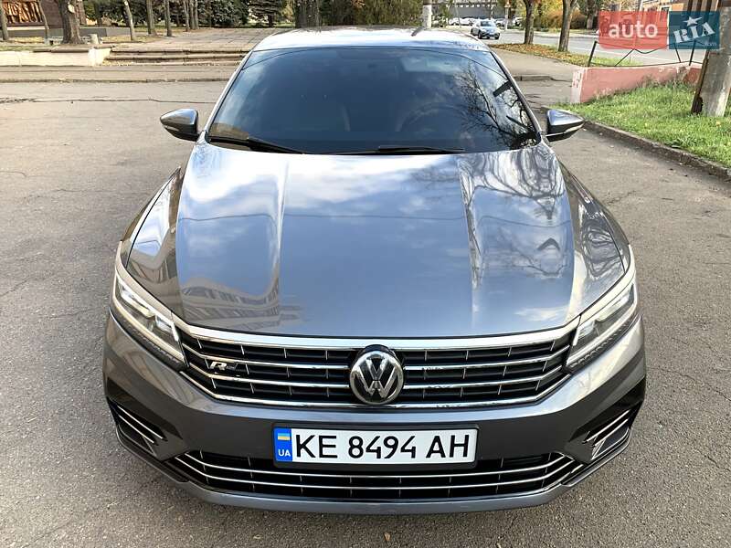 Седан Volkswagen Passat 2017 в Кривом Роге