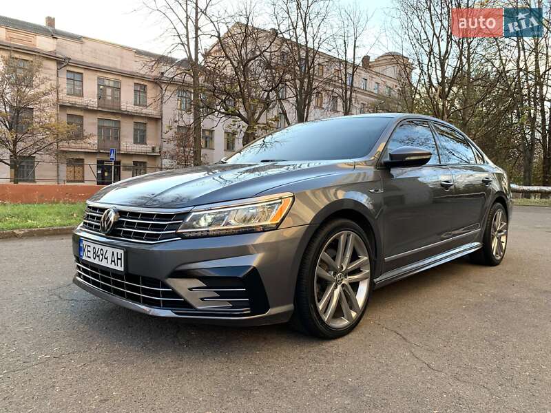 Седан Volkswagen Passat 2017 в Кривом Роге
