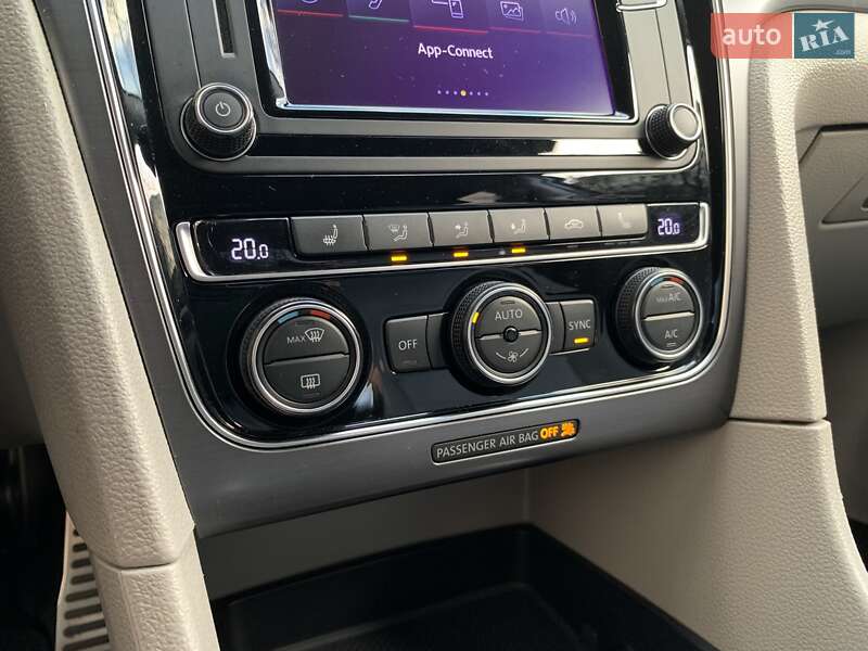 Седан Volkswagen Passat 2017 в Кривом Роге