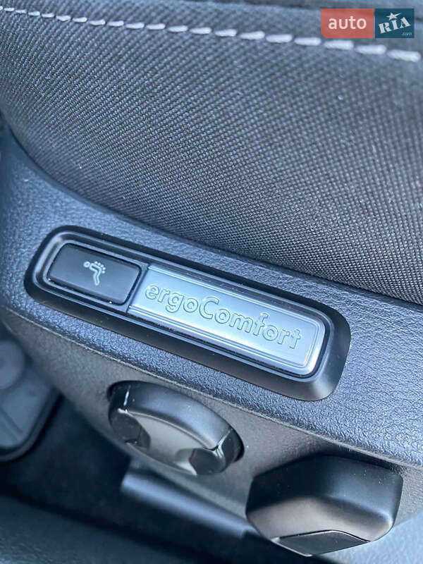 Универсал Volkswagen Passat 2020 в Вараше фото 17 Универсал Volkswagen Passat 2020 в Вараше