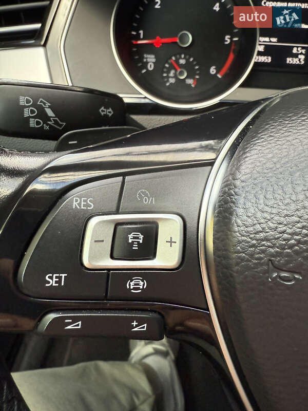 Универсал Volkswagen Passat 2019 в Броварах фото 43 Универсал Volkswagen Passat 2019 в Броварах