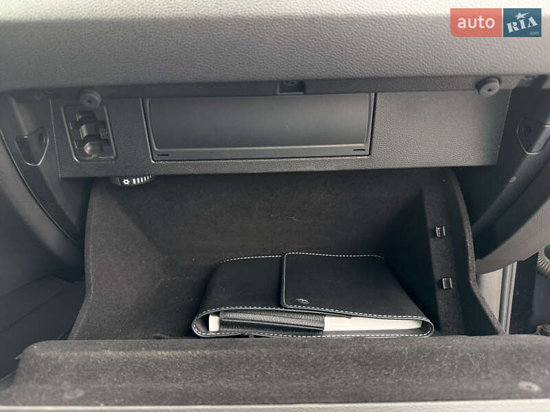 Универсал Volkswagen Passat 2020 в Бердичеве фото 42 Универсал Volkswagen Passat 2020 в Бердичеве