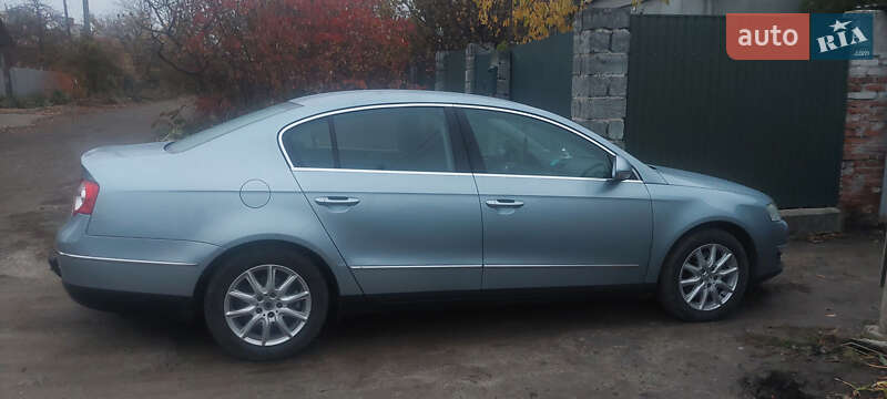 Седан Volkswagen Passat 2005 в Славянске фото 3 Седан Volkswagen Passat 2005 в Славянске