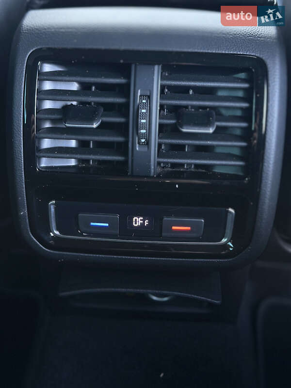 Універсал Volkswagen Passat 2020 в Ужгороді