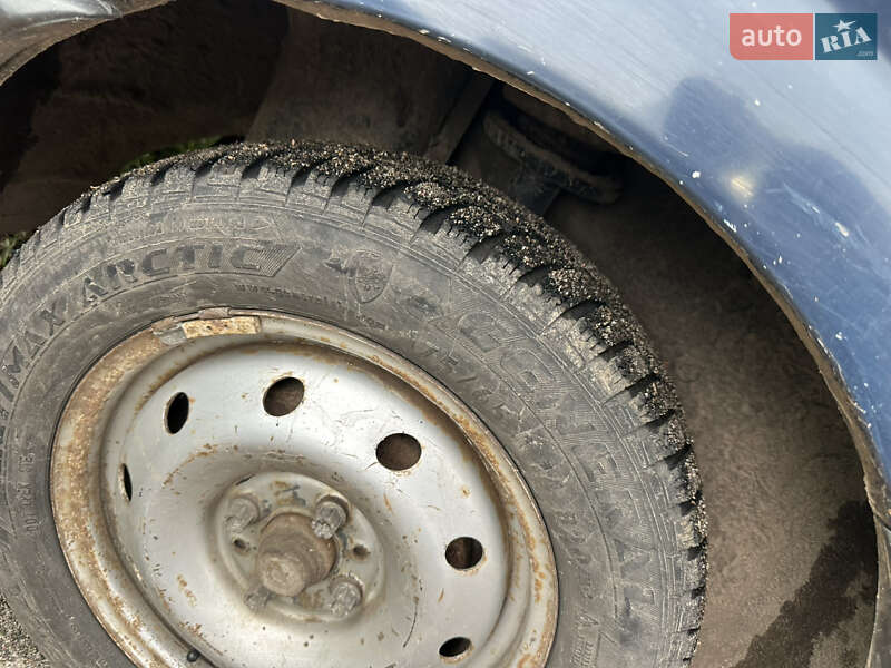 Универсал Volkswagen Passat 1990 в Киеве