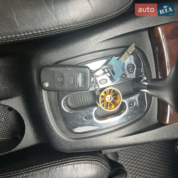 Седан Volkswagen Passat 2001 в Киеве