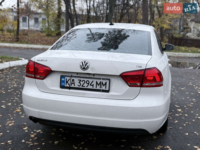 Седан Volkswagen Passat 2015 в Киеве
