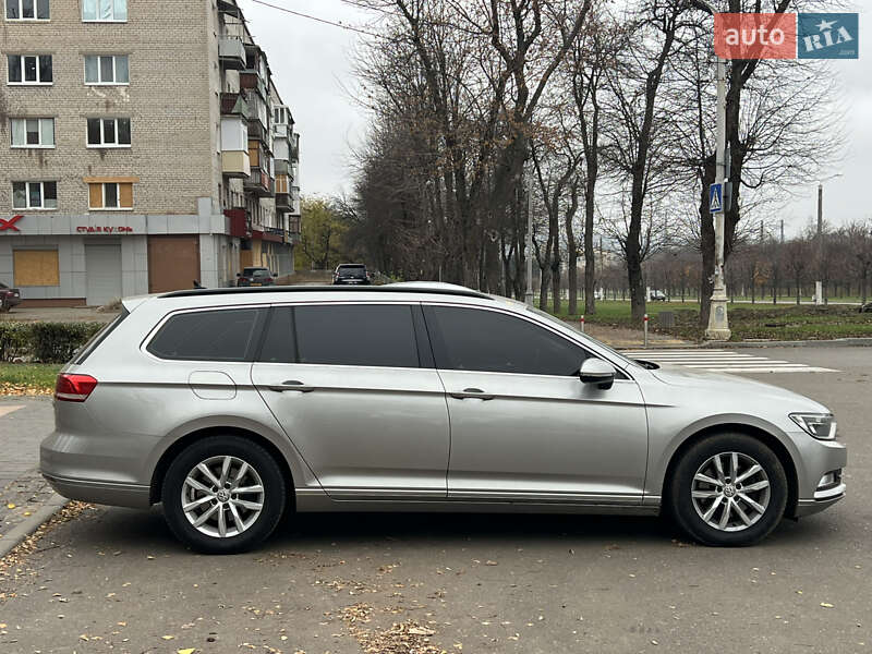 Універсал Volkswagen Passat 2015 в Миколаєві