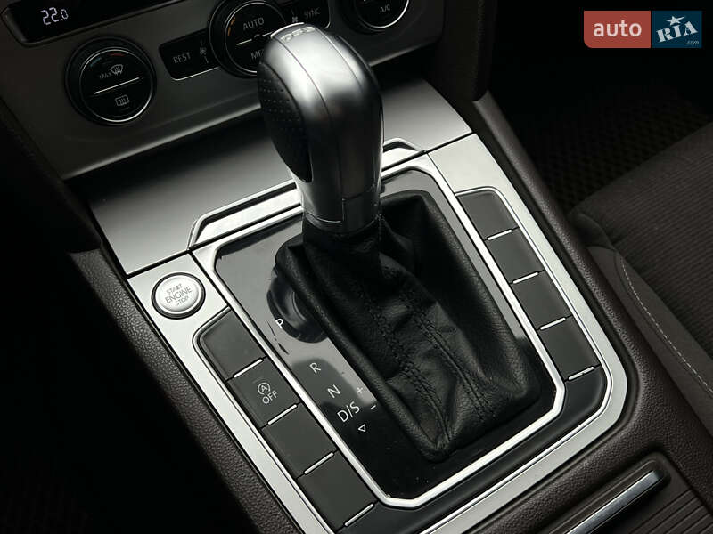 Універсал Volkswagen Passat 2015 в Миколаєві