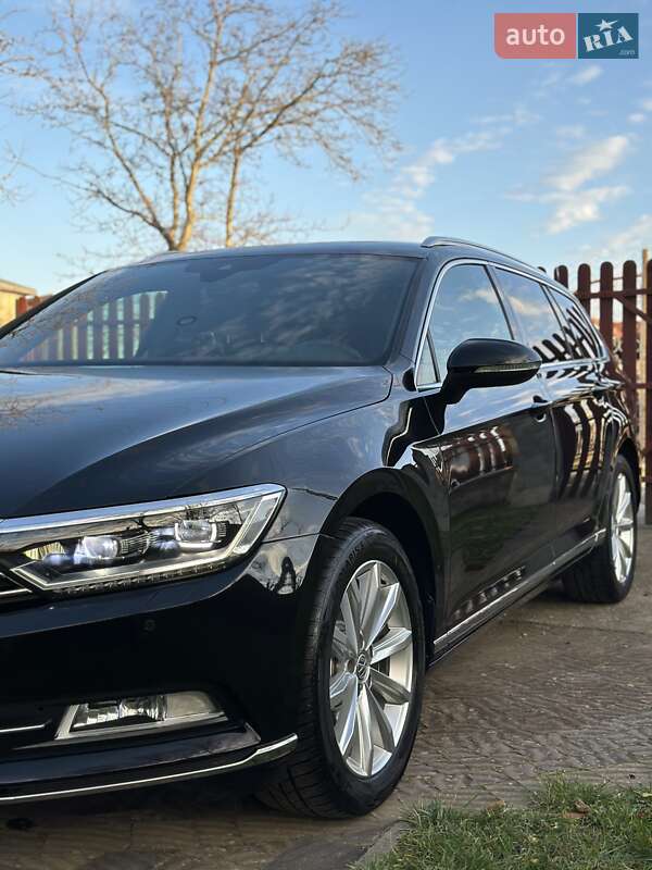 Универсал Volkswagen Passat 2019 в Стрые