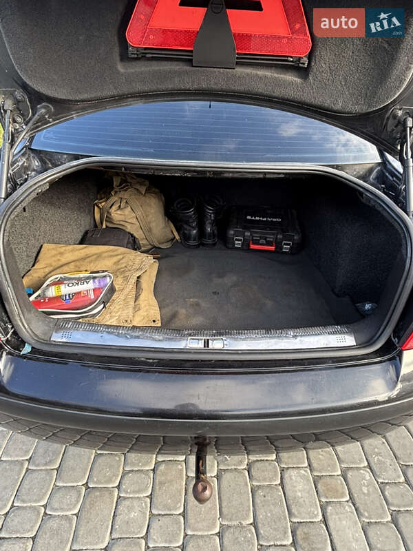 Седан Volkswagen Passat 2003 в Львове фото 10 Седан Volkswagen Passat 2003 в Львове