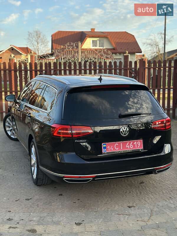 Универсал Volkswagen Passat 2019 в Стрые