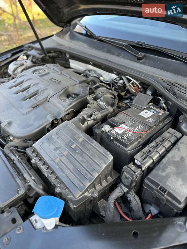 Универсал Volkswagen Passat 2019 в Стрые