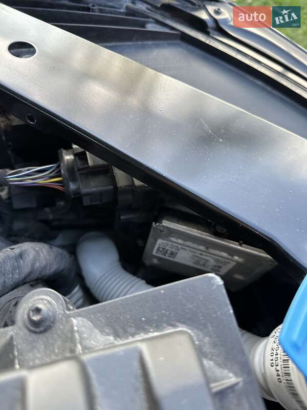 Универсал Volkswagen Passat 2019 в Стрые