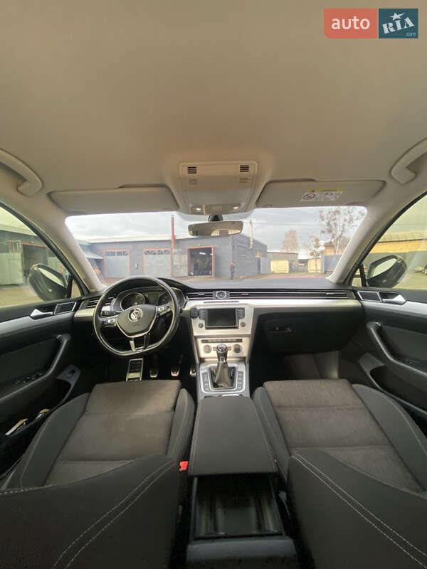 Универсал Volkswagen Passat 2015 в Коростене