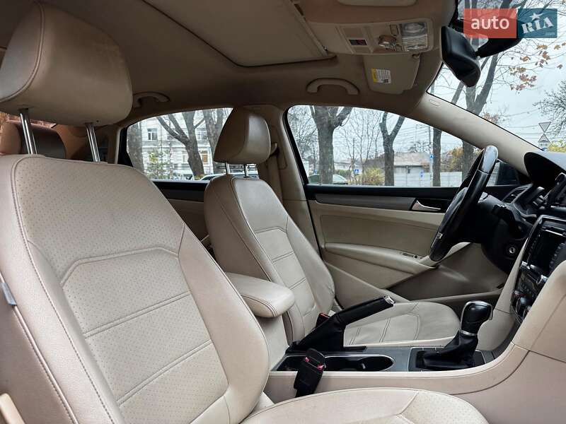 Седан Volkswagen Passat 2014 в Киеве фото 34 Седан Volkswagen Passat 2014 в Киеве