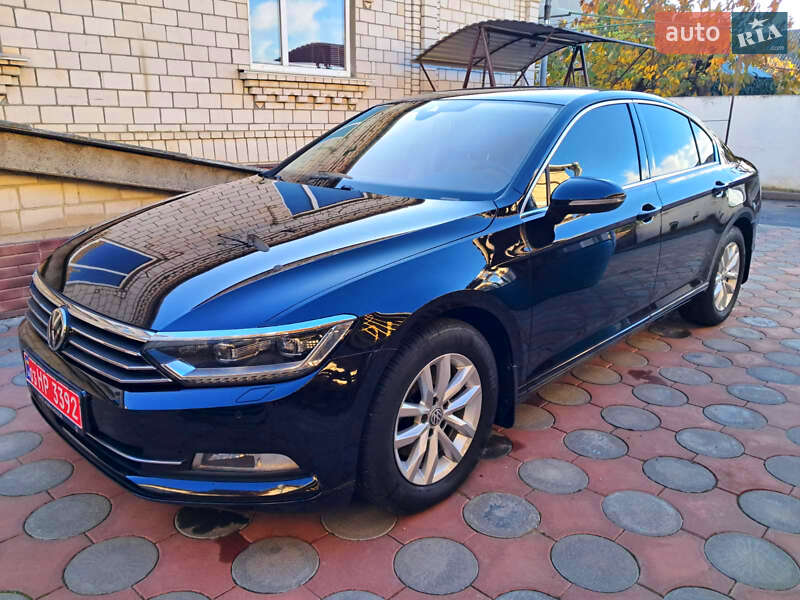 Седан Volkswagen Passat 2016 в Виннице фото Седан Volkswagen Passat 2016 в Виннице