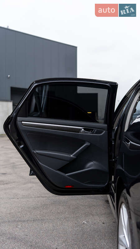 Седан Volkswagen Passat 2016 в Києві фото 20 Седан Volkswagen Passat 2016 в Києві