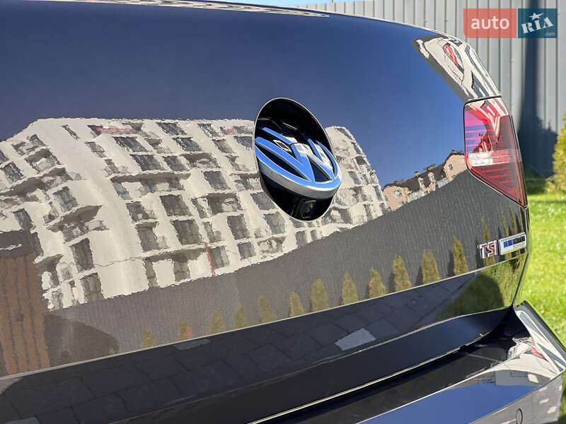 Седан Volkswagen Passat 2015 в Ужгороді