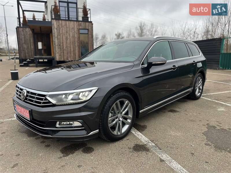 Универсал Volkswagen Passat 2017 в Киеве