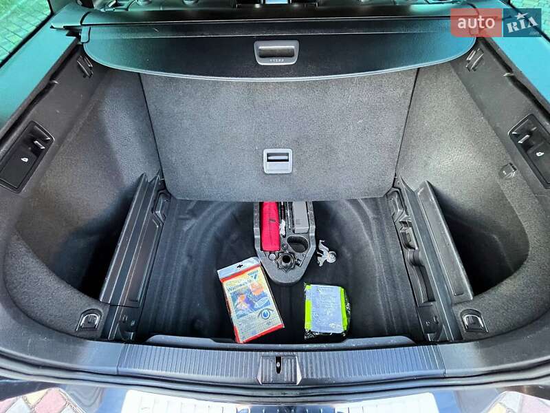 Универсал Volkswagen Passat 2017 в Киеве