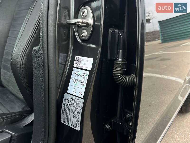 Универсал Volkswagen Passat 2017 в Киеве