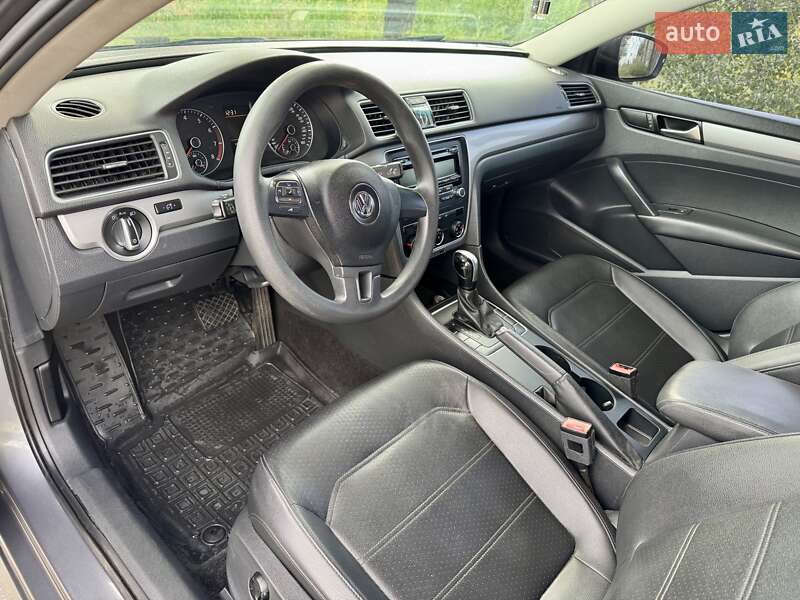 Седан Volkswagen Passat 2014 в Києві