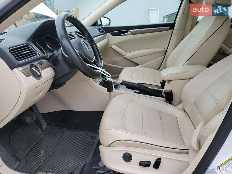 Седан Volkswagen Passat 2017 в Киеве