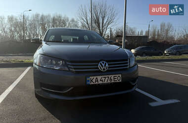 Седан Volkswagen Passat 2013 в Киеве