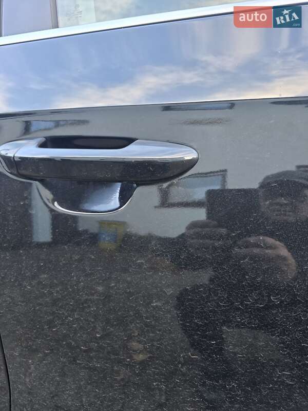 Універсал Volkswagen Passat 2014 в Запоріжжі