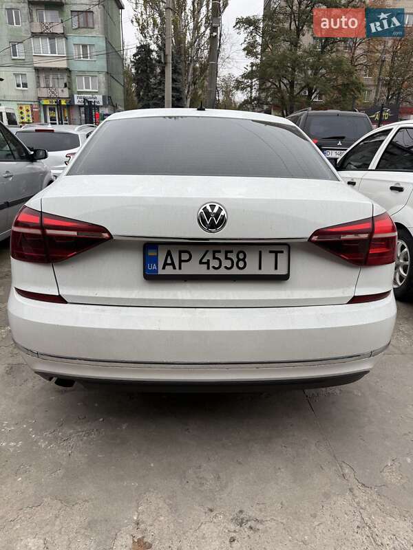 Седан Volkswagen Passat 2017 в Запорожье