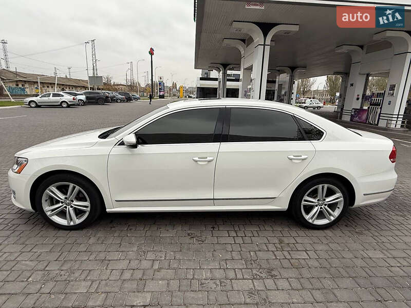 Седан Volkswagen Passat 2014 в Одессе