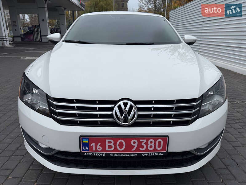 Седан Volkswagen Passat 2014 в Одессе