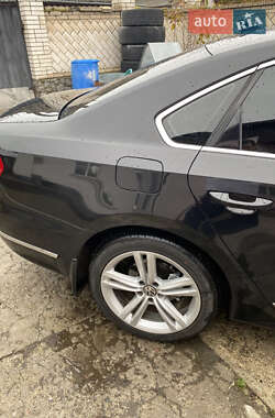 Седан Volkswagen Passat 2013 в Умани