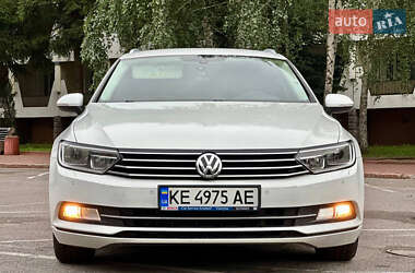 Універсал Volkswagen Passat 2014 в Вінниці