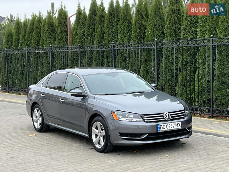 Седан Volkswagen Passat 2013 в Одессе