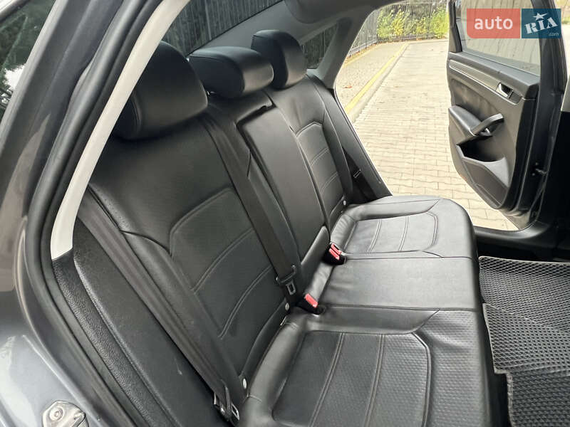 Седан Volkswagen Passat 2013 в Одессе