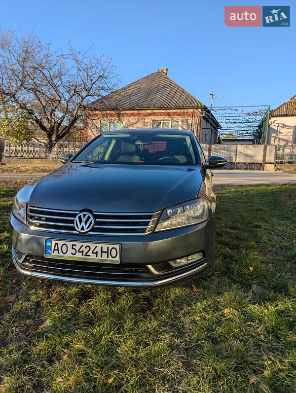 Volkswagen Passat 2012