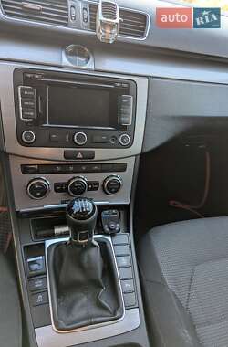 Седан Volkswagen Passat 2012 в Мукачевому