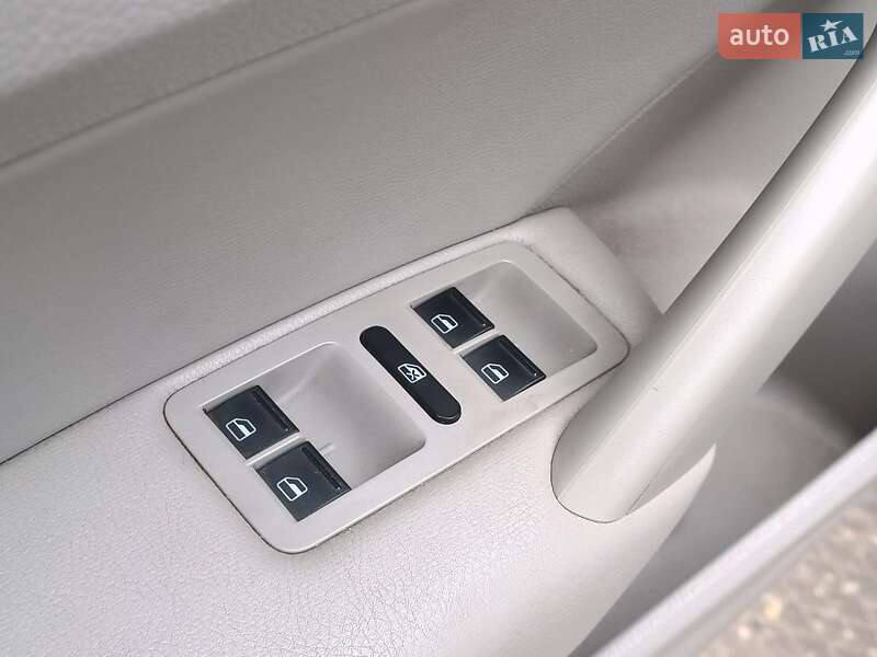 Седан Volkswagen Passat 2014 в Харькове фото 23 Седан Volkswagen Passat 2014 в Харькове