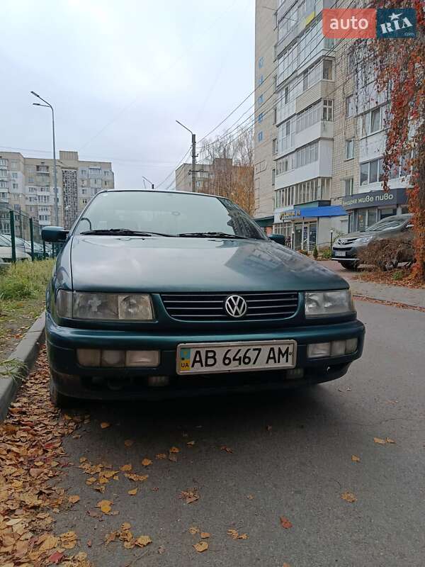 Седан Volkswagen Passat 1995 в Шаргороде