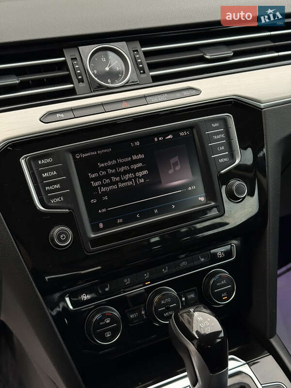 Универсал Volkswagen Passat 2016 в Житомире