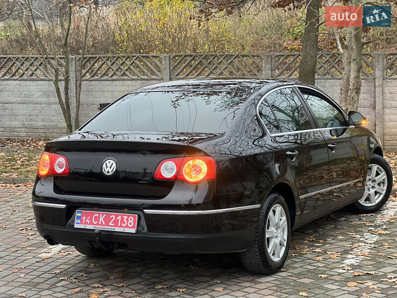 Седан Volkswagen Passat 2006 в Ивано-Франковске