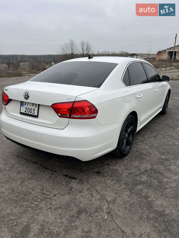 Седан Volkswagen Passat 2012 в Тетієві