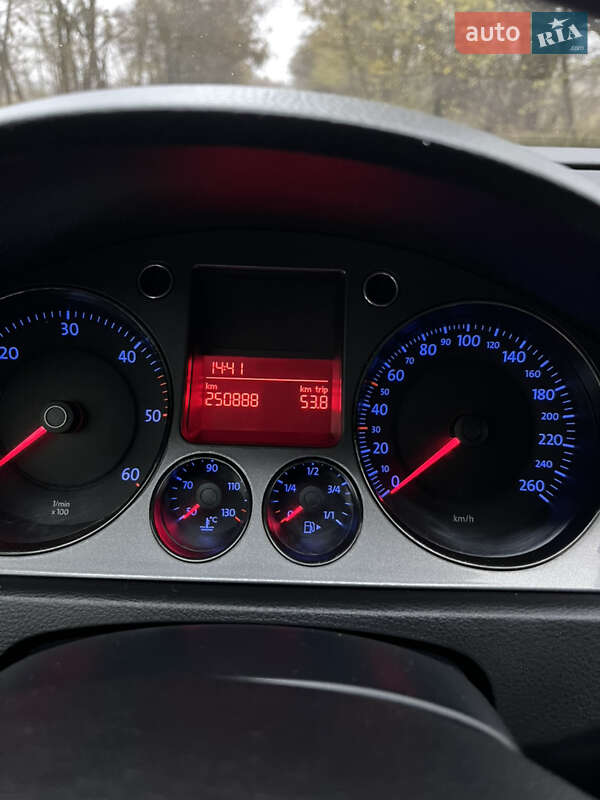 Универсал Volkswagen Passat 2007 в Житомире