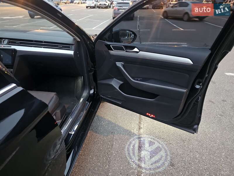 Седан Volkswagen Passat 2016 в Броварах фото 52 Седан Volkswagen Passat 2016 в Броварах