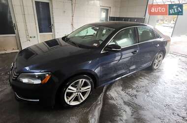 Седан Volkswagen Passat 2013 в Кропивницком